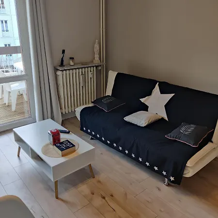 T2 Avec Terrasse Luchon Apartamento *
