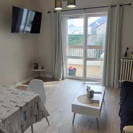 T2 Avec Terrasse Luchon Apartamento *